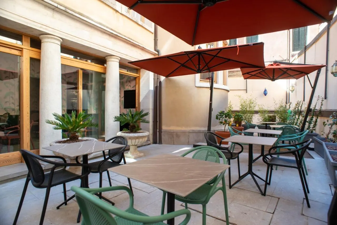 Palazzina Fortuny Venedig 3*,  Italien