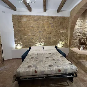 Borgo Di Mezzo Italia