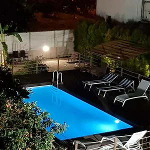 Il Giardino Di Flora Con Piscina , Lecce Italië
