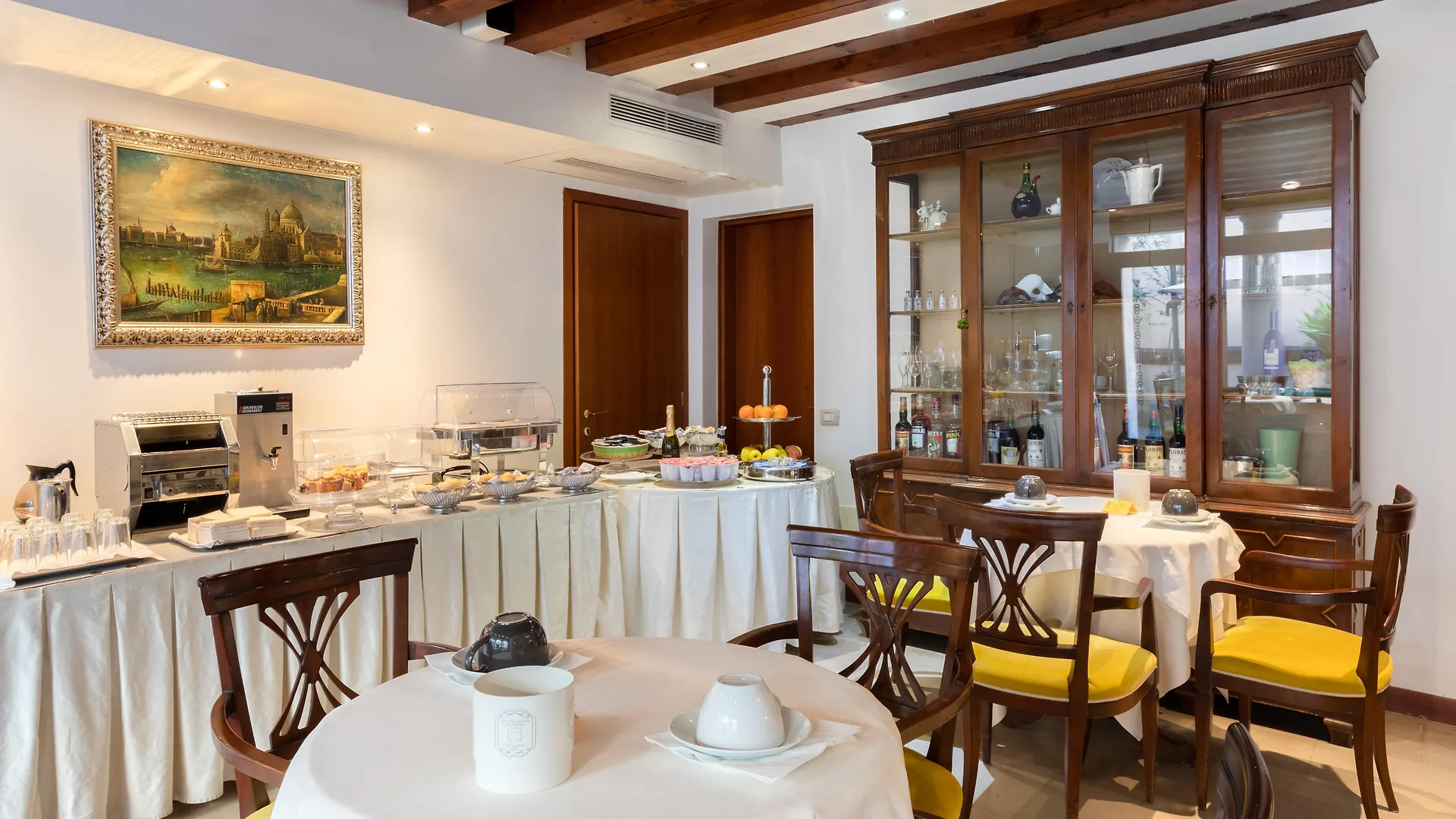 *** Oda ve Kahvaltı Palazzina Fortuny Venedik İtalya